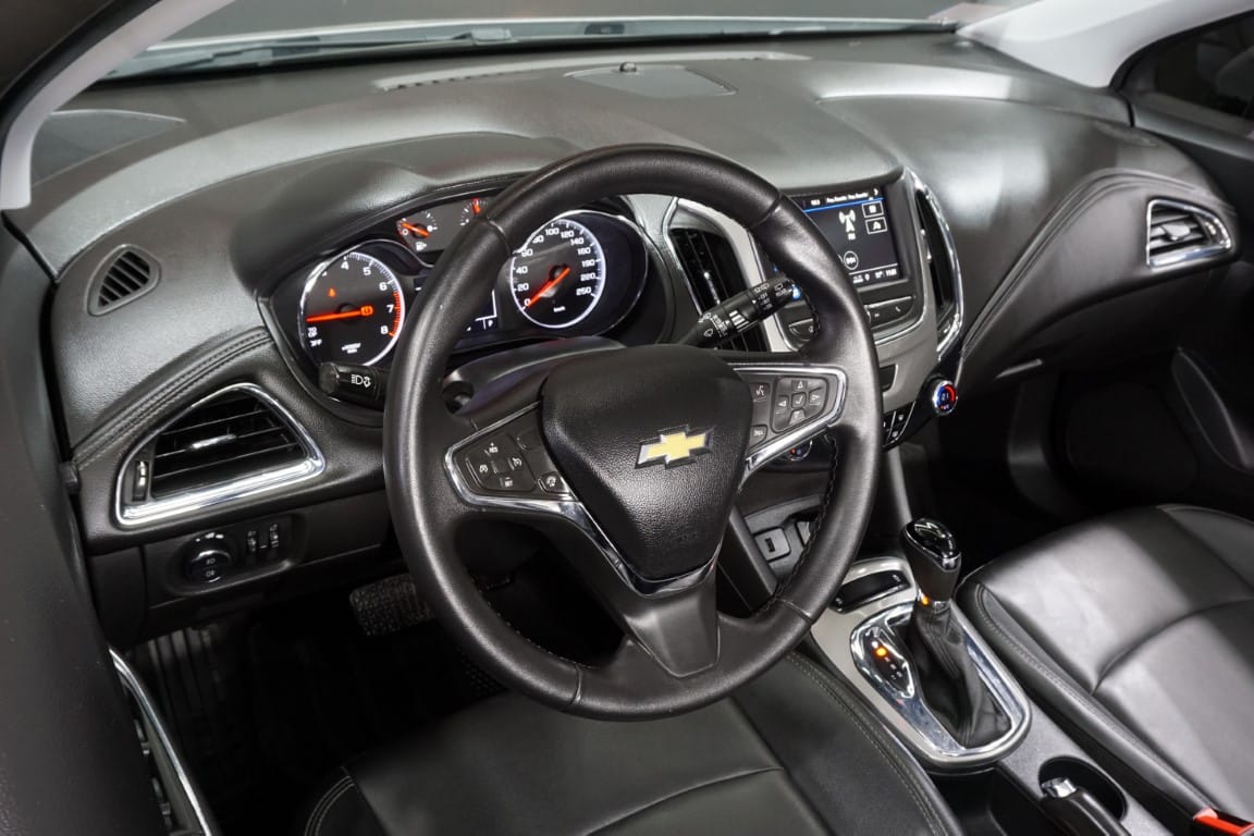 Chevrolet Cruze 5P 1.4T LT AT - Imagen 7